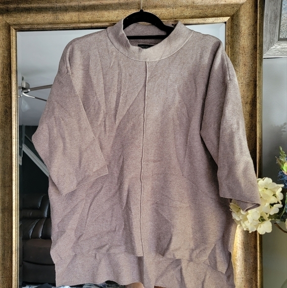 Rachel Zoe Tops - Rachel Zoe pull over sweater top